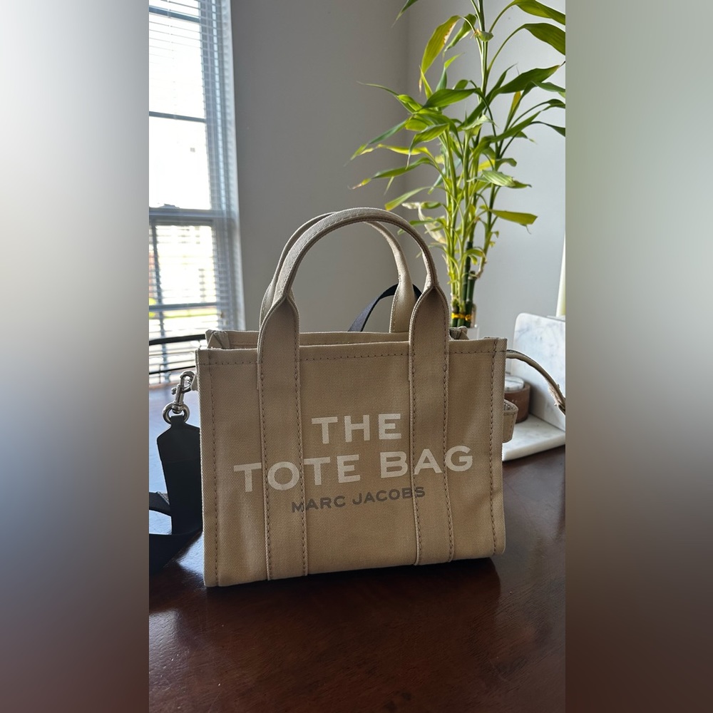 The Tote bag Marc Jacobs mini size